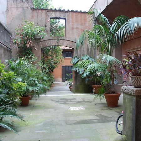 Palazzo Velli Suites Rome Luaran gambar