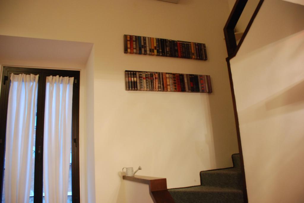 Palazzo Velli Suites Rome Bilik gambar